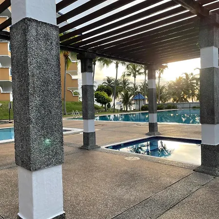 Seri Bulan Apartment Teluk Kemang Port Dickson Exterior photo